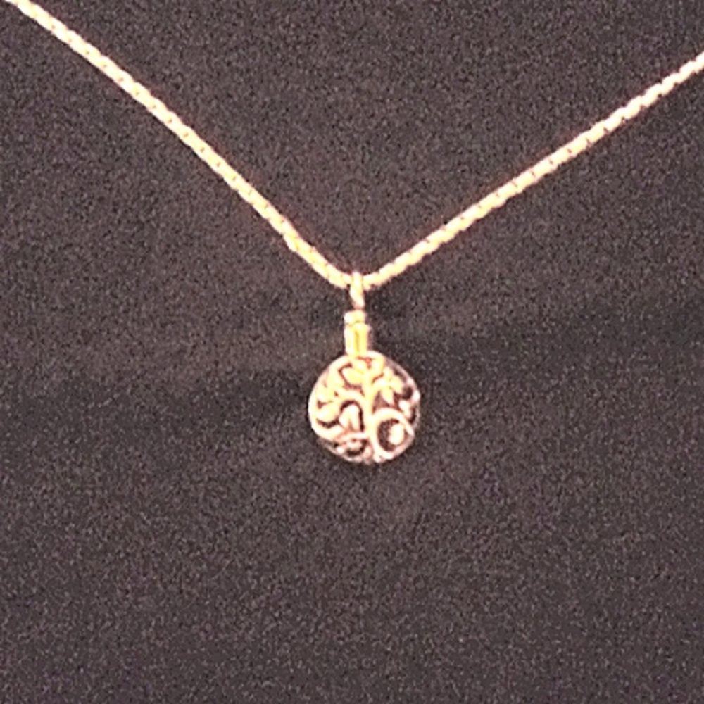 Urn neckless